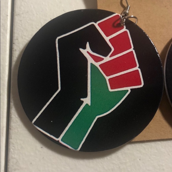 BLM Earrings - Picture 2 of 2